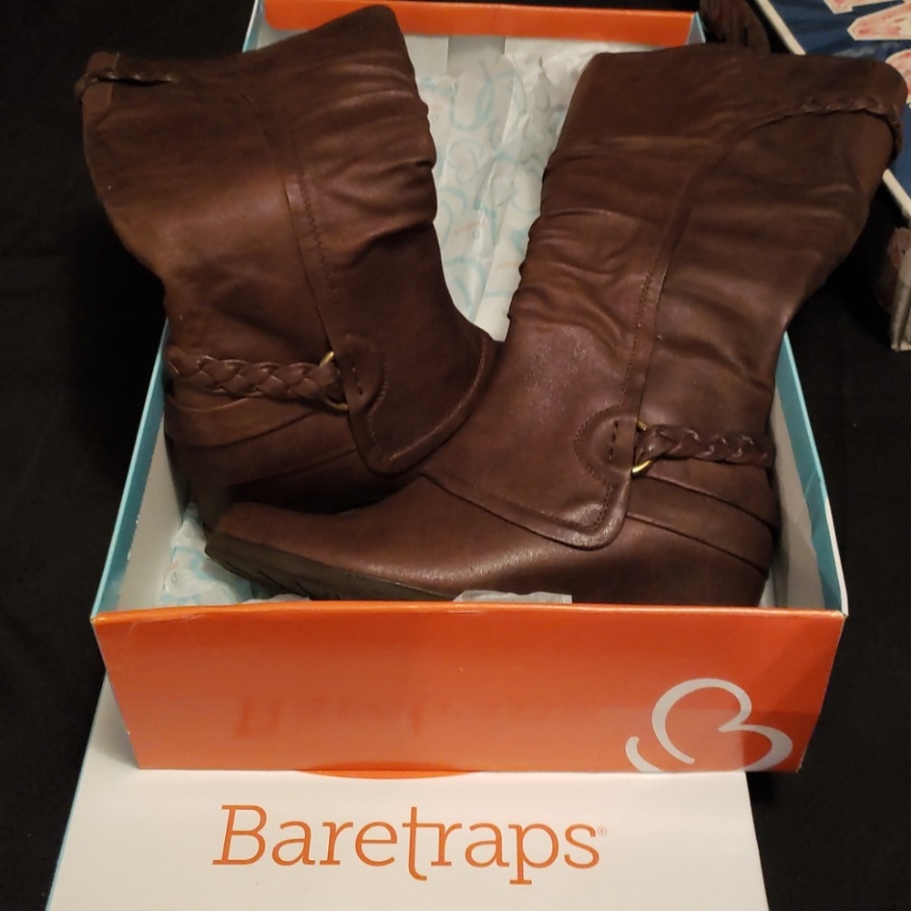 Beautiful brand new bare traps boots